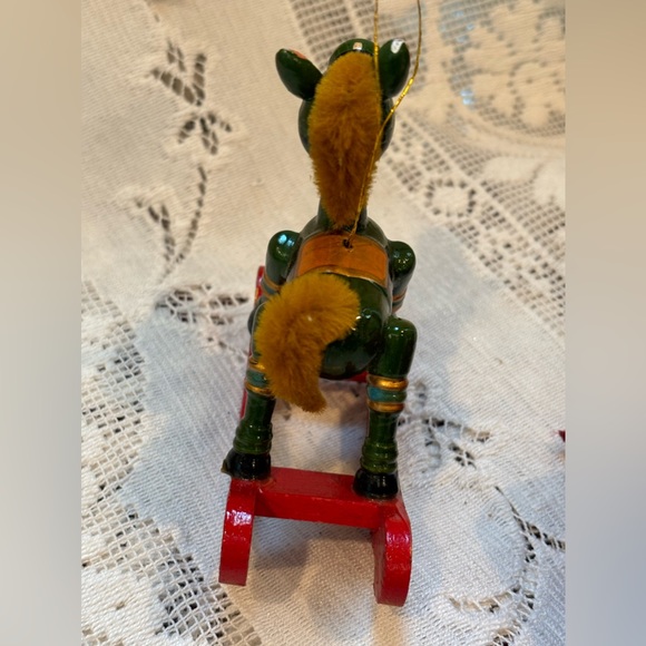 3 vintage wooden small ornaments Santa, cuckoo clock, rocking horse - Picture 3 of 6
